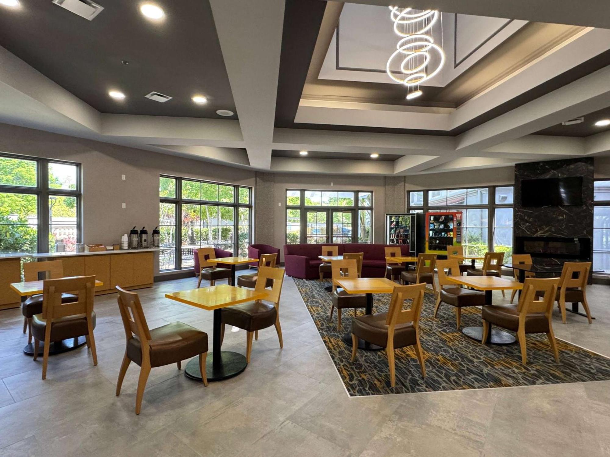 La Quinta By Wyndham Raleigh Cary Hotel Exterior foto